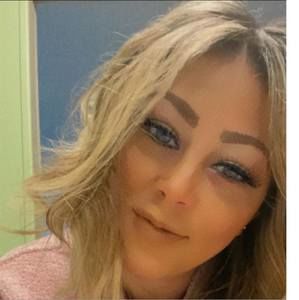 Meet your Posher, Abigail